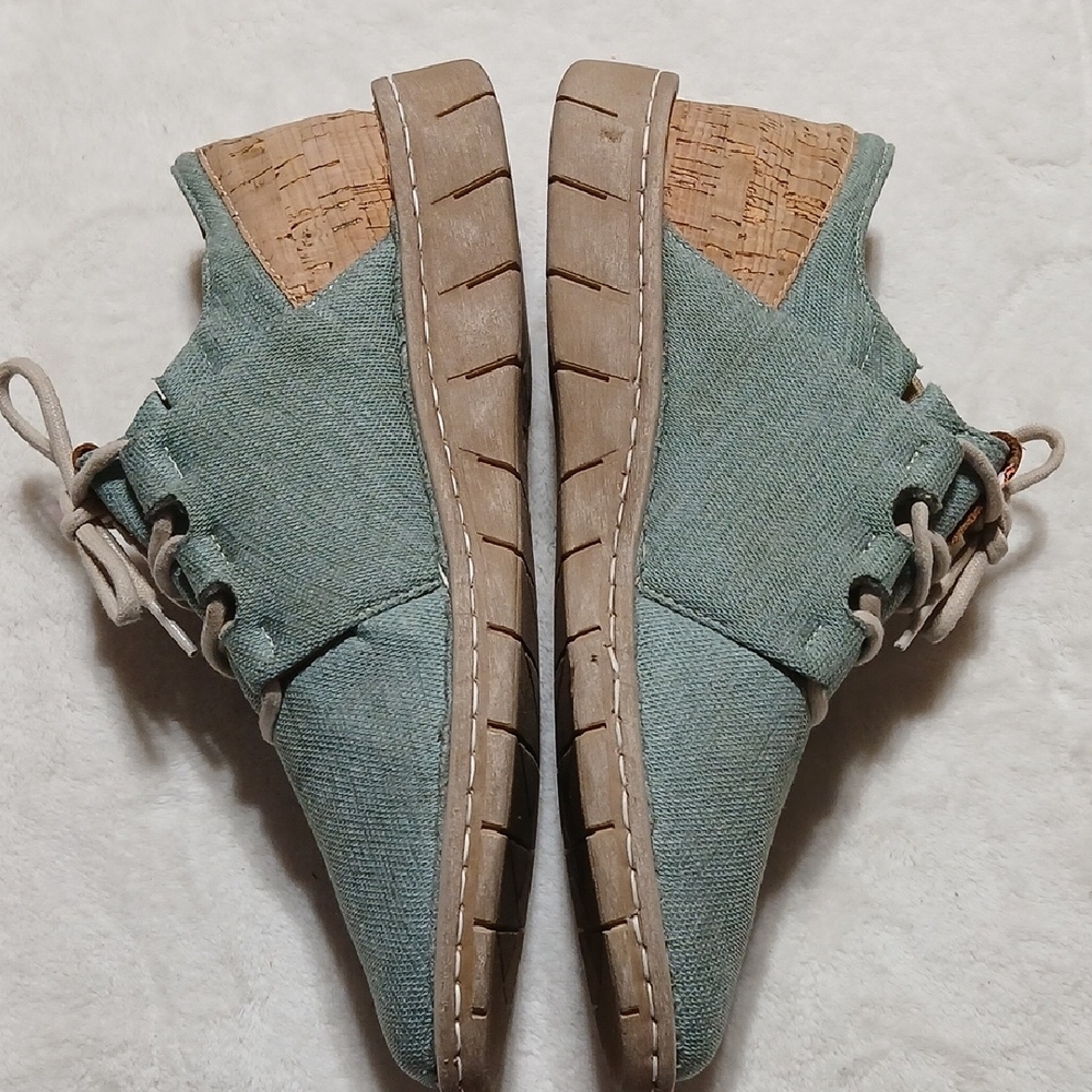 Tony Lama Racey Light Green and Tan Casual Shoes Size 9 Womans - Picture 3 of 8